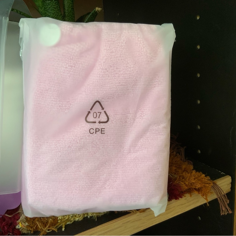 Daily Concepts Hair Wrap Towel - Picture 3 of 3